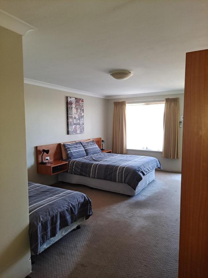 Albion Hotel Kalgoorlie Esterno foto